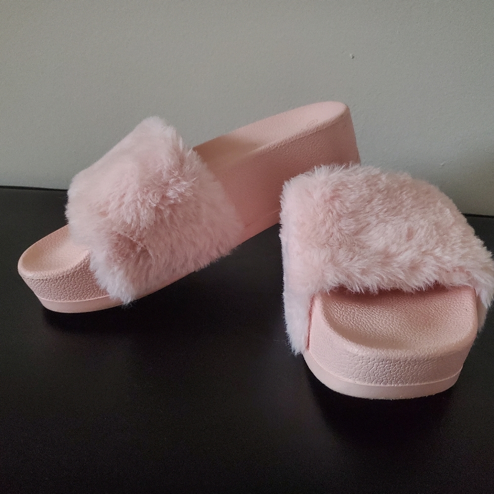 Y2k bratz chunky slides 😍